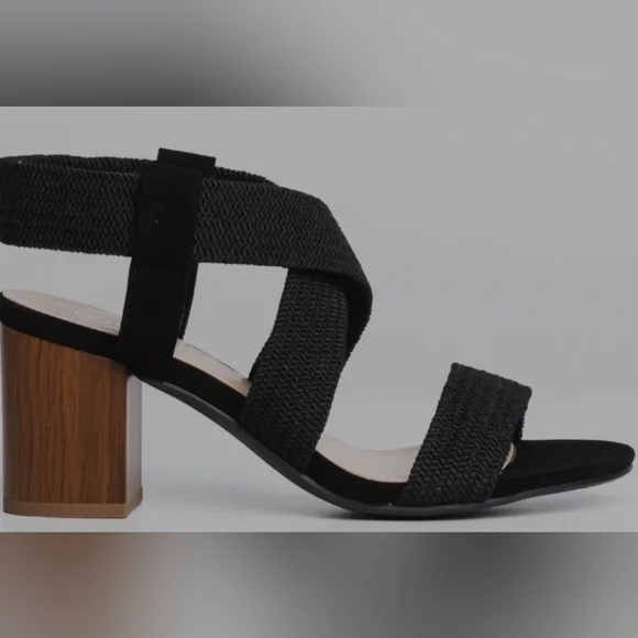 Shoes by Spring - Picture 2 of 2